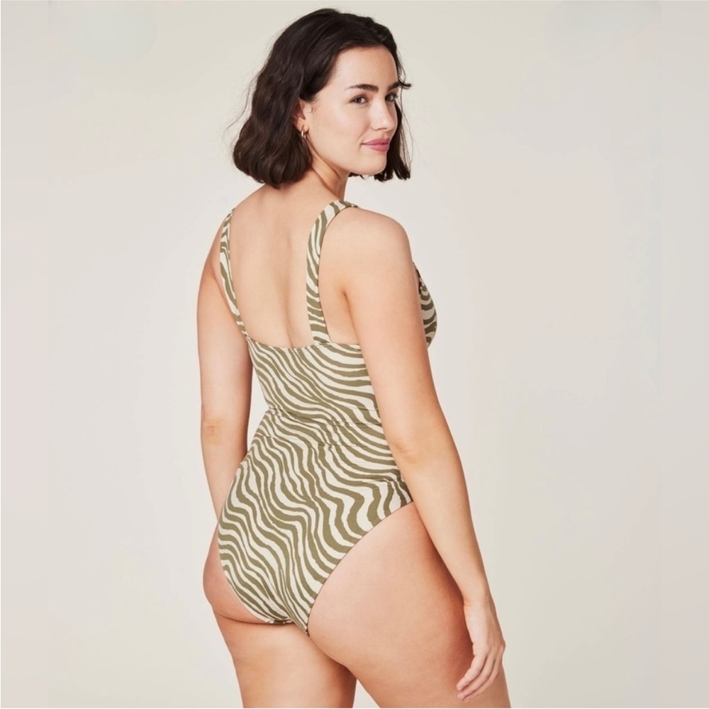 NWT Andie Swim Capri Wrap Front One Piece in Bias Stripe Olive M - Picture 3 of 11